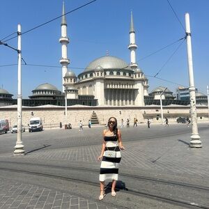Long black and white dress